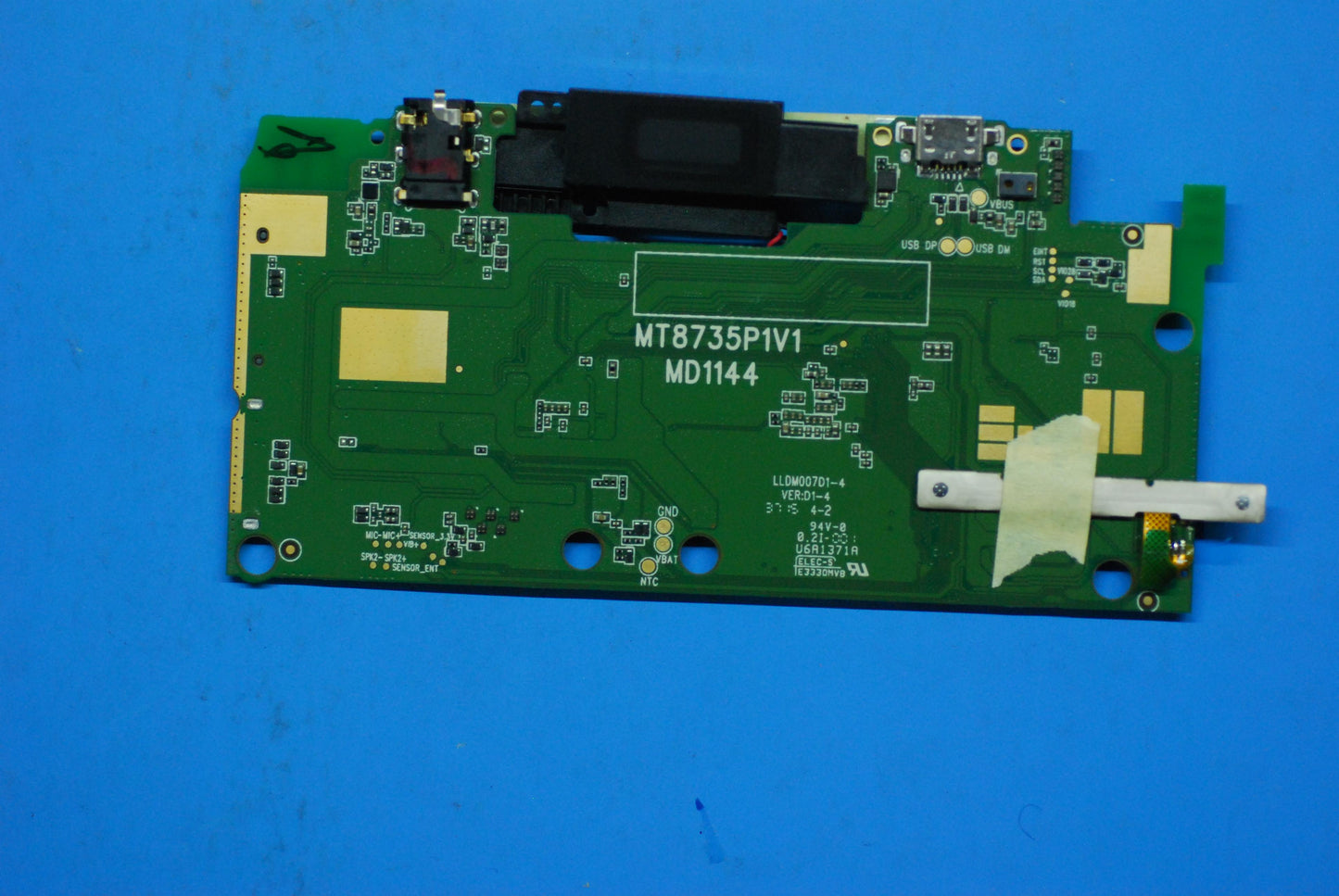 Lenovo A8-50L Row Softbank Mb_2G-8G A - 5P68C03822