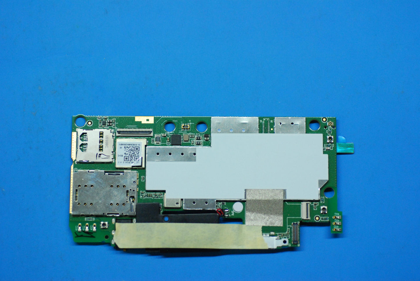 Lenovo A8-50L Row Softbank Mb_2G-8G A - 5P68C03822