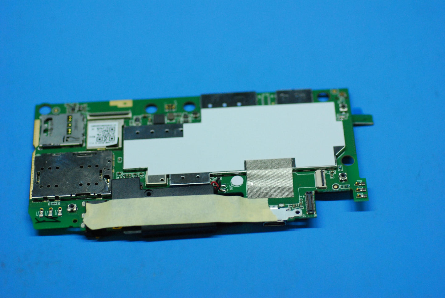 Lenovo A8-50L Row Softbank Mb_2G-8G A - 5P68C03822