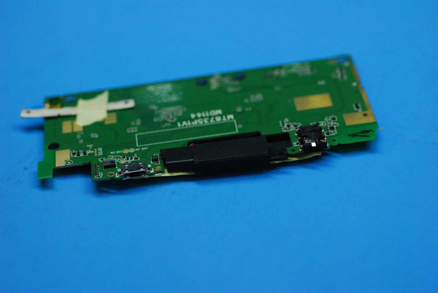 Lenovo A8-50L Row Softbank Mb_2G-8G A - 5P68C03822