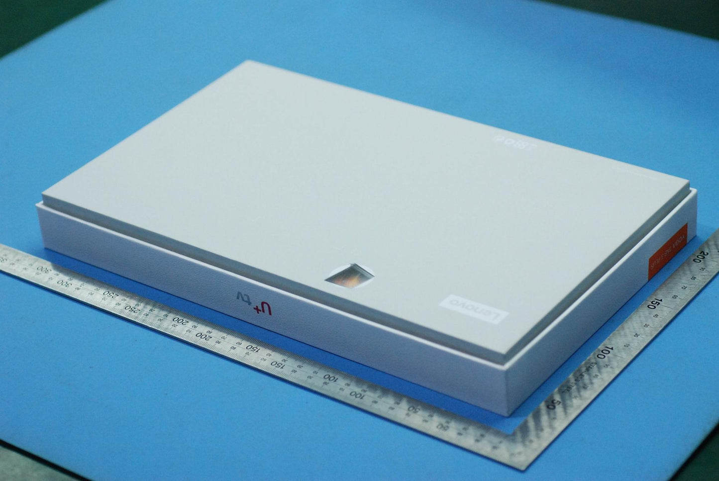 Lenovo Tb-X703 Kr Lgu Color Box And12 - 5P18C13862