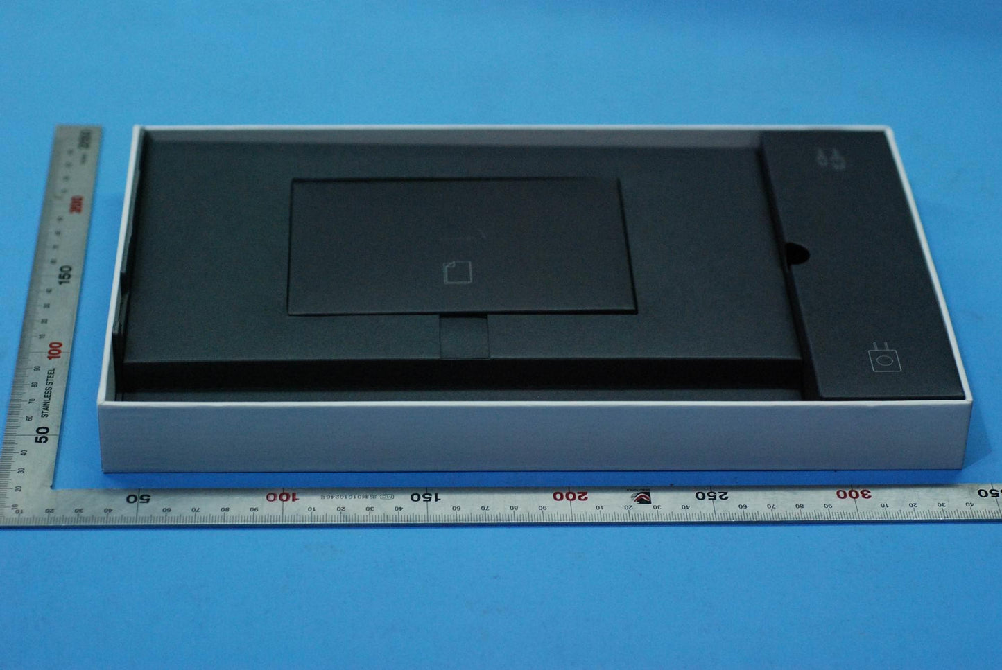 Lenovo Tb-X703 Kr Lgu Color Box And12 - 5P18C13862