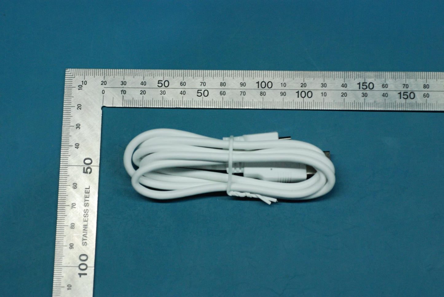 Lenovo Xt1700 Usb Cable And*52691037 - 5O28C06659