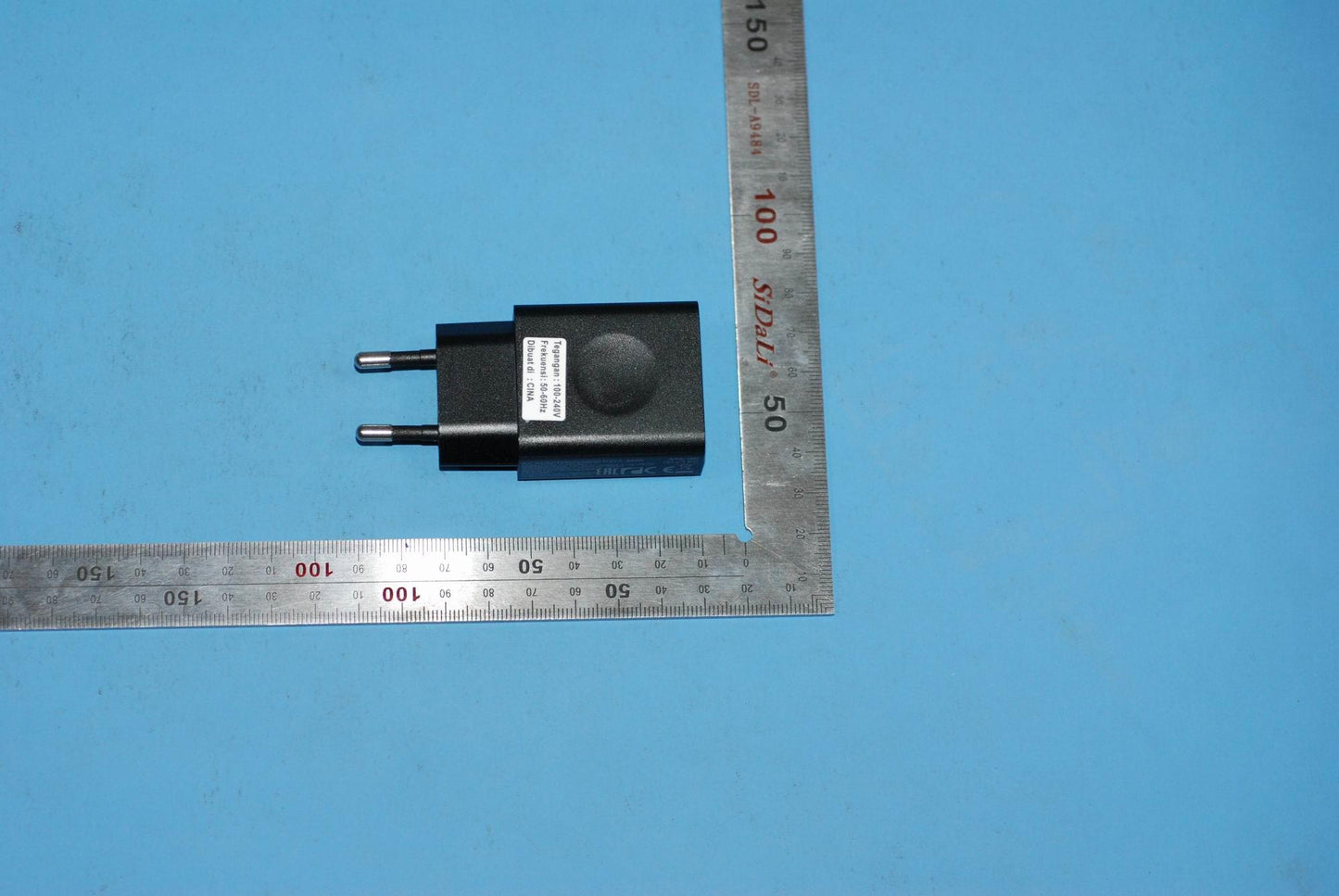 Lenovo Ac Adapter C-P57 5V/1A Eu Blac - SA18C00726