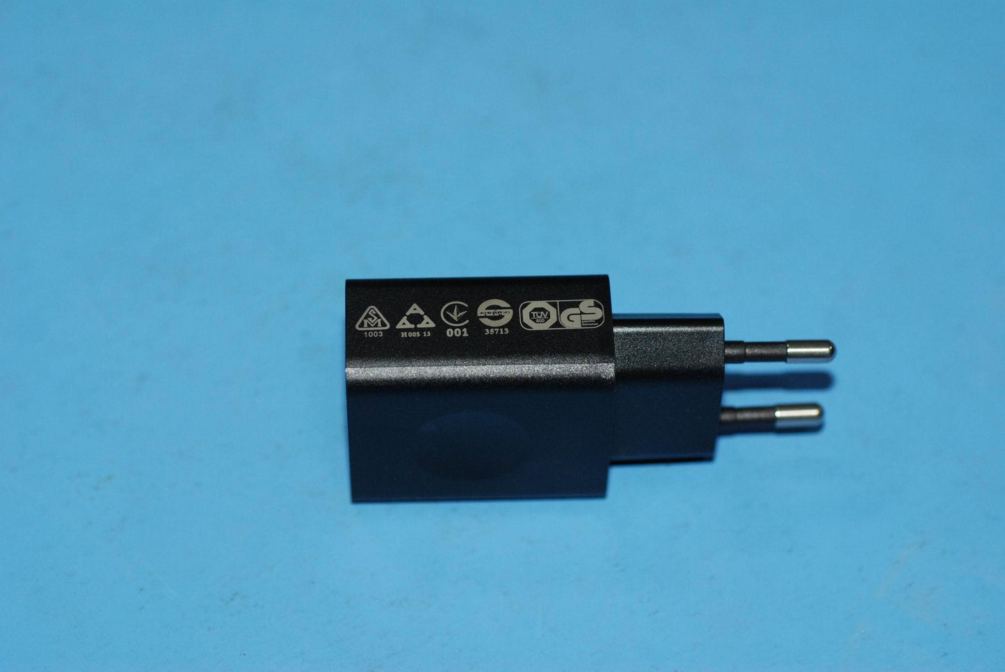 Lenovo Ac Adapter C-P57 5V/1A Eu Blac - SA18C00726