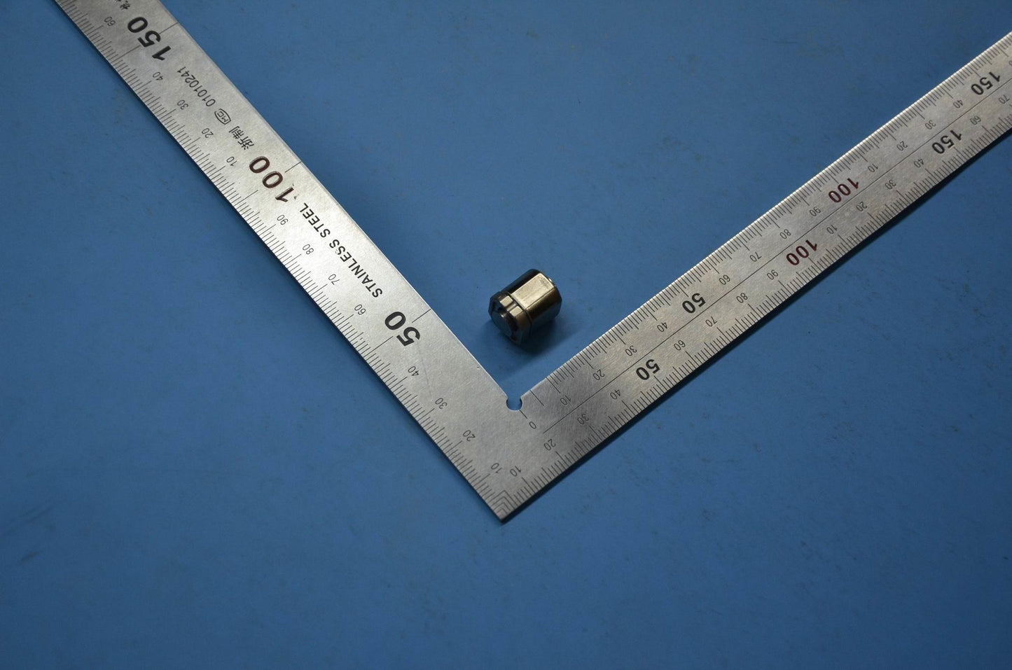 Lenovo Blade2-10 Revolving Shaft(Avc) - 5SR9A6MXL1