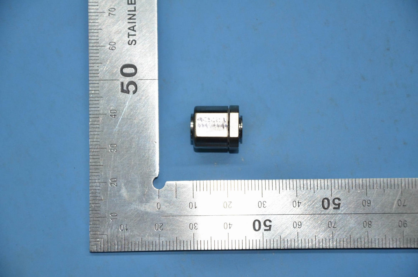 Lenovo Blade2-10 Revolving Shaft(Avc) - 5SR9A6MXL1