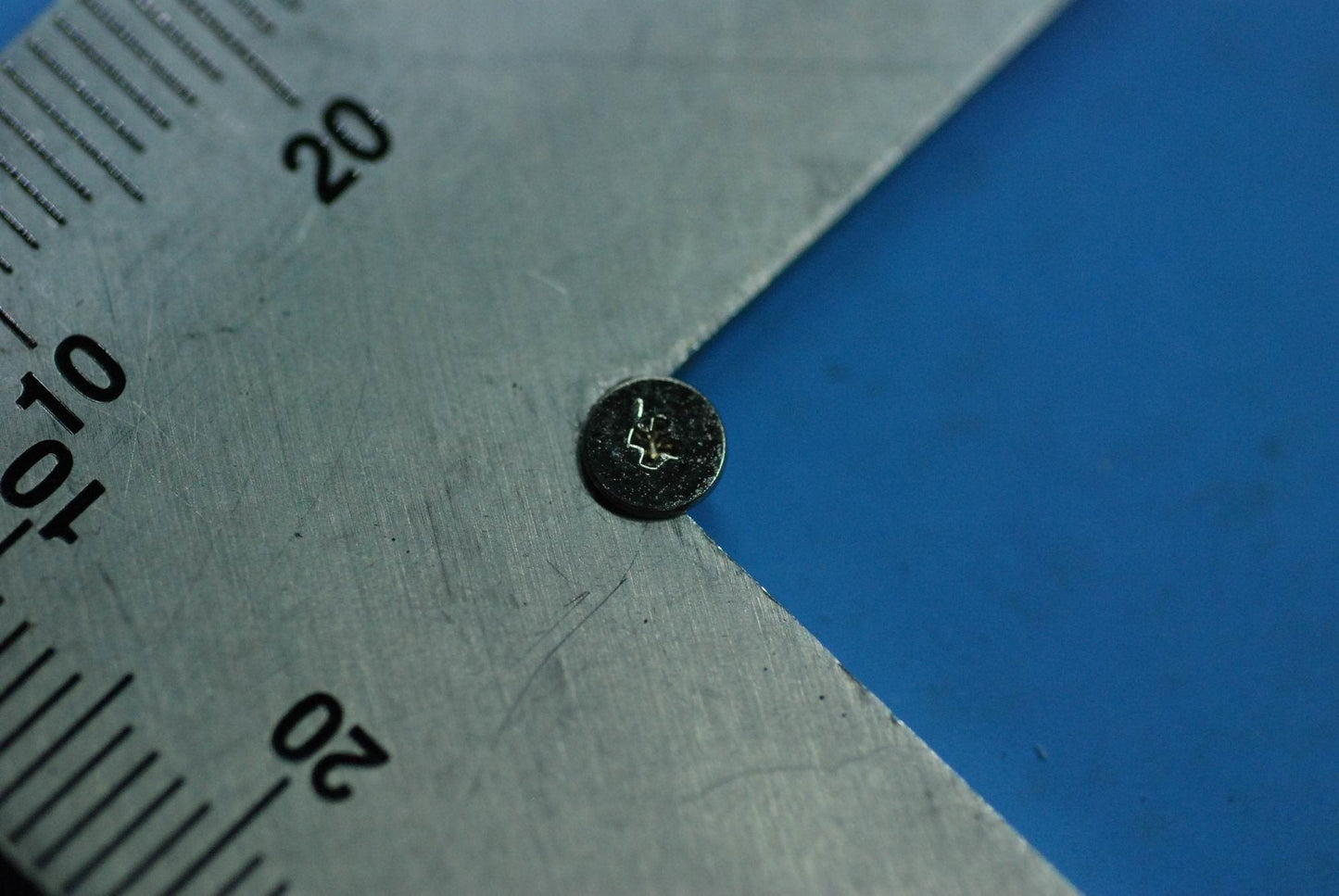 Lenovo Screw T4_M1.4X1.75 Zncrlock_He - SM88C14297