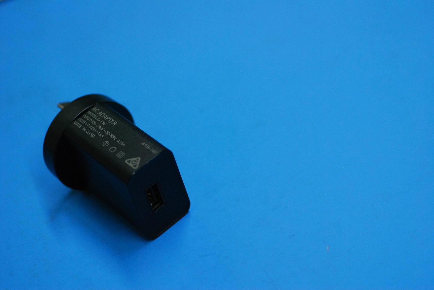 Lenovo Adapter And*5V* And1A Au Black - 5A19A464M7