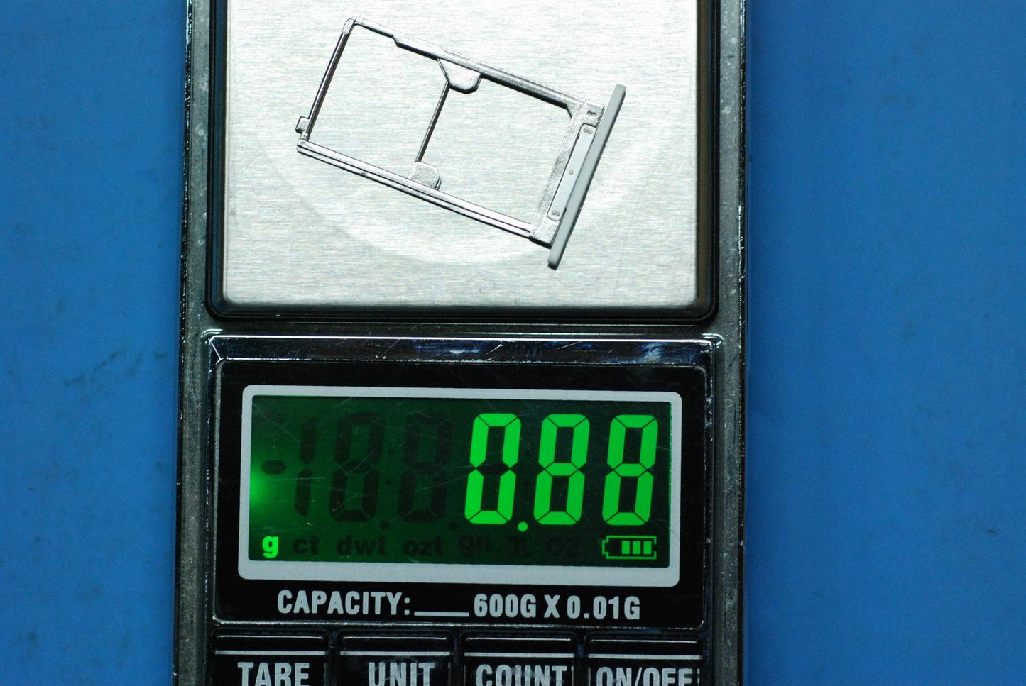 Lenovo Tb-7703X Sim Tray_Wh And*11685 - 5M88C06133
