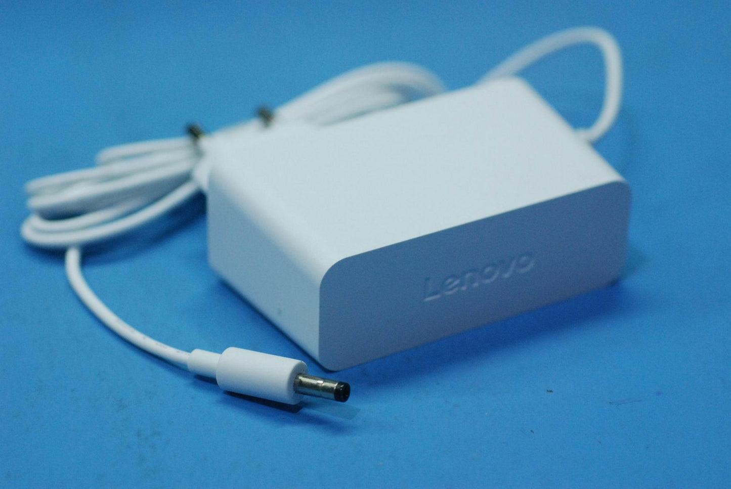 Lenovo Ac Adapter Ad30W1803 20V1.5A E - SA18C38005