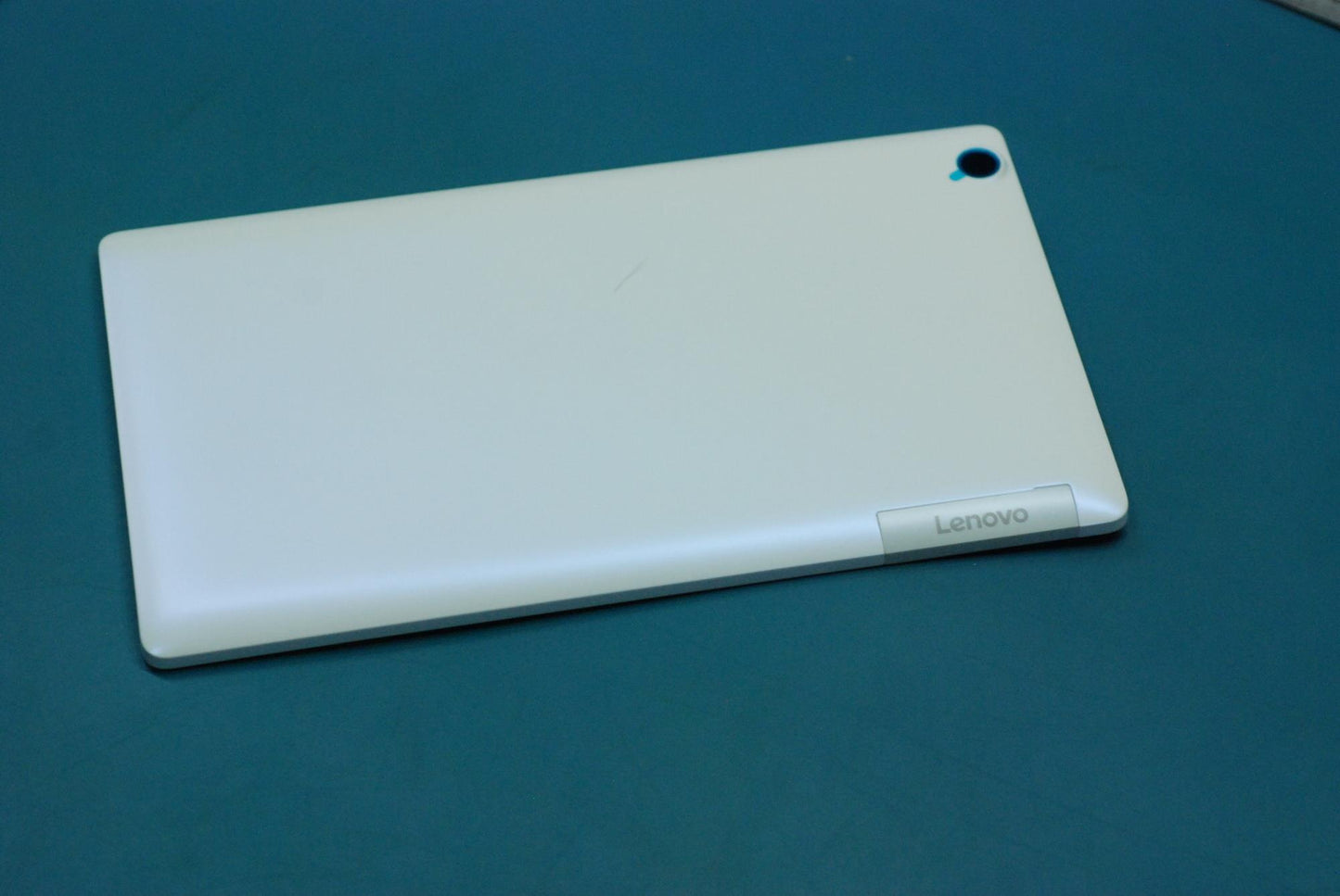 Lenovo Tb3-850M Back Cover_Wh_Jp And* - 5S58C06567