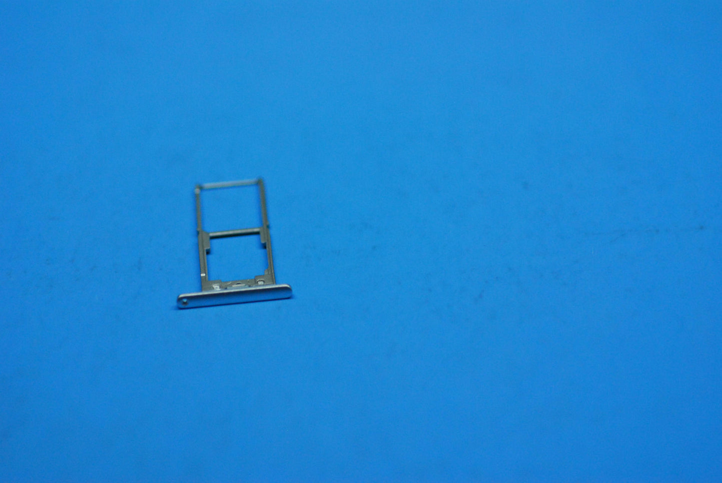 Lenovo Pb1-770M Sim_Tray Pt And*11373 - 5M88C03033