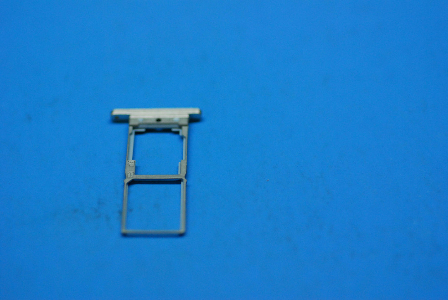 Lenovo Pb1-770M Sim_Tray_Gc And*11471 - 5M88C03035