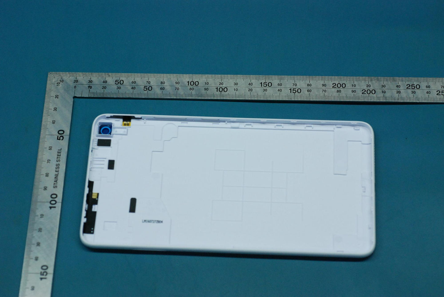 Lenovo Tb-7703F Rear Cover_Wh And*116 - 5S58C06128