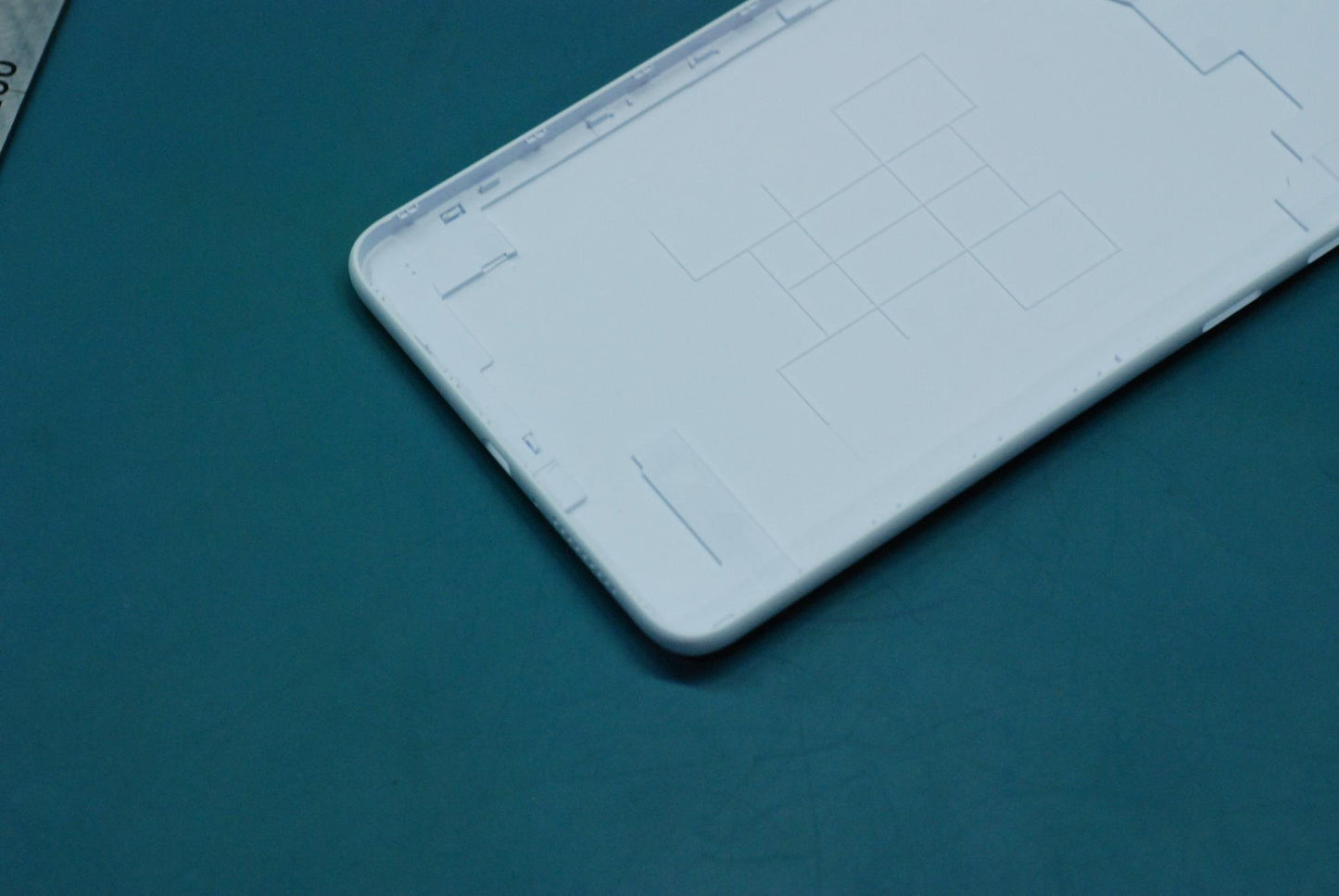 Lenovo Tb-7703F Rear Cover_Wh And*116 - 5S58C06128