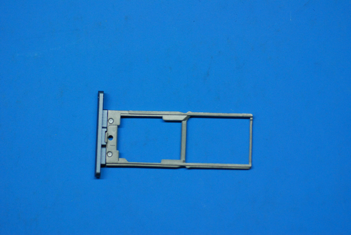 Lenovo Pb1-770M Sim_Tray Gm And*11373 - 5M88C03034