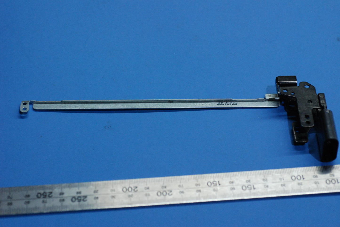 Lenovo 5SR8C07631 N23 Hinge Assy&*3202-018