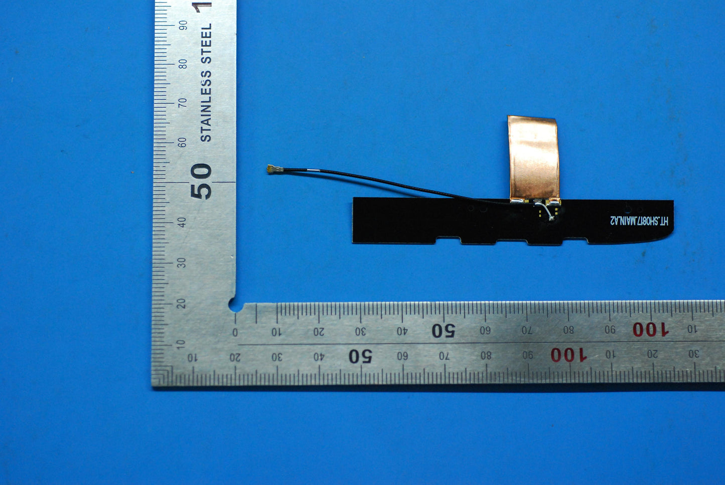 Lenovo Yt3-X50L Main Antenna Lte And* - 5R28C03885