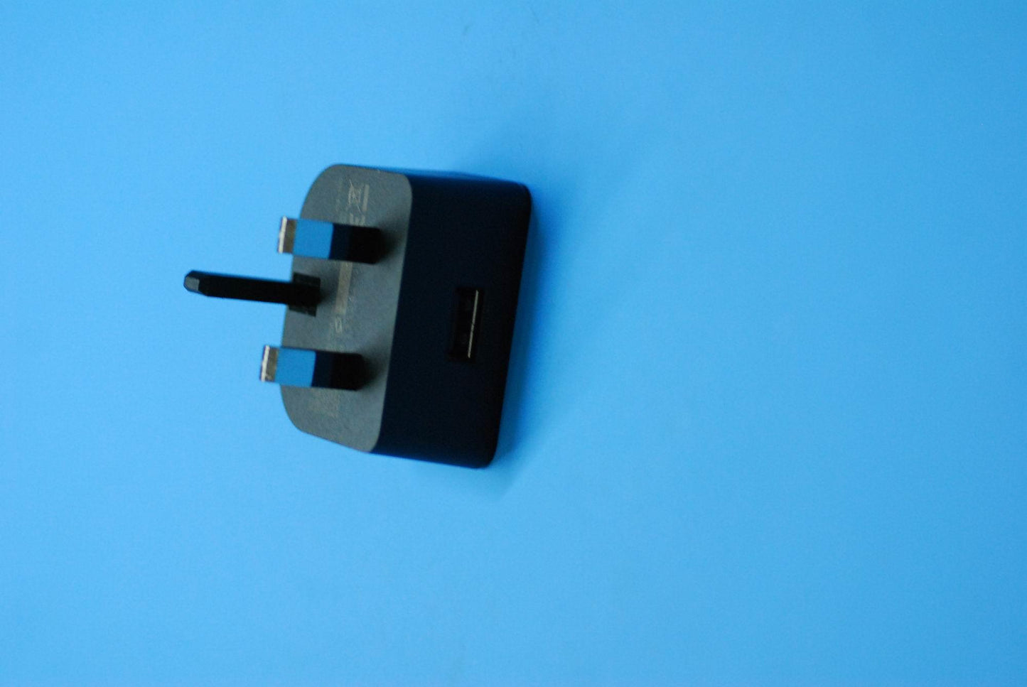 Lenovo Charger And*C-P64 5V/1.5A Uk B - 5A19A46457