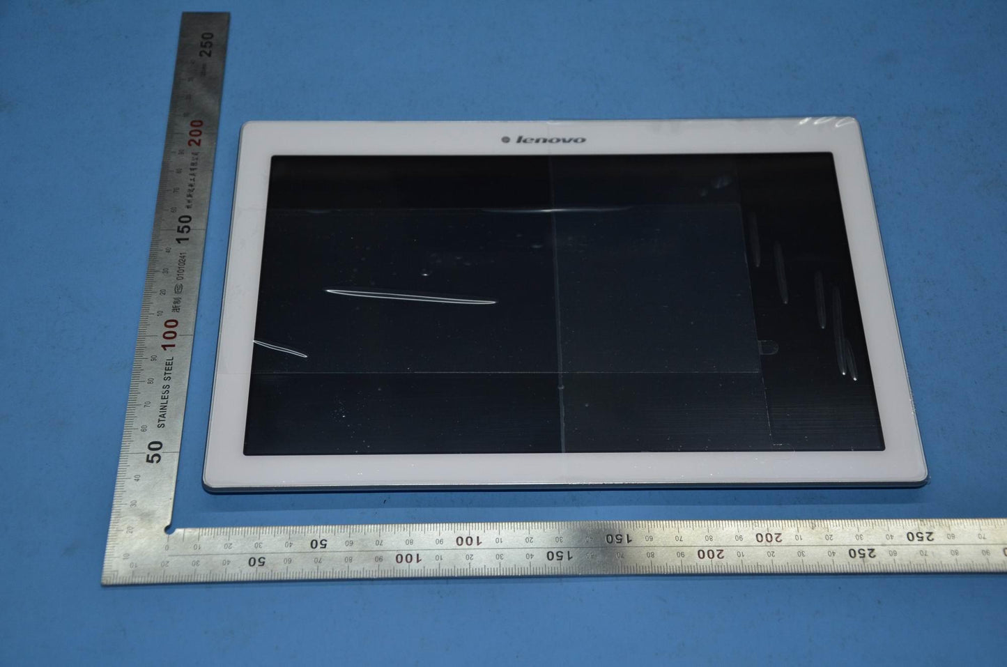 Lenovo Replacement Part - 5D68C02040