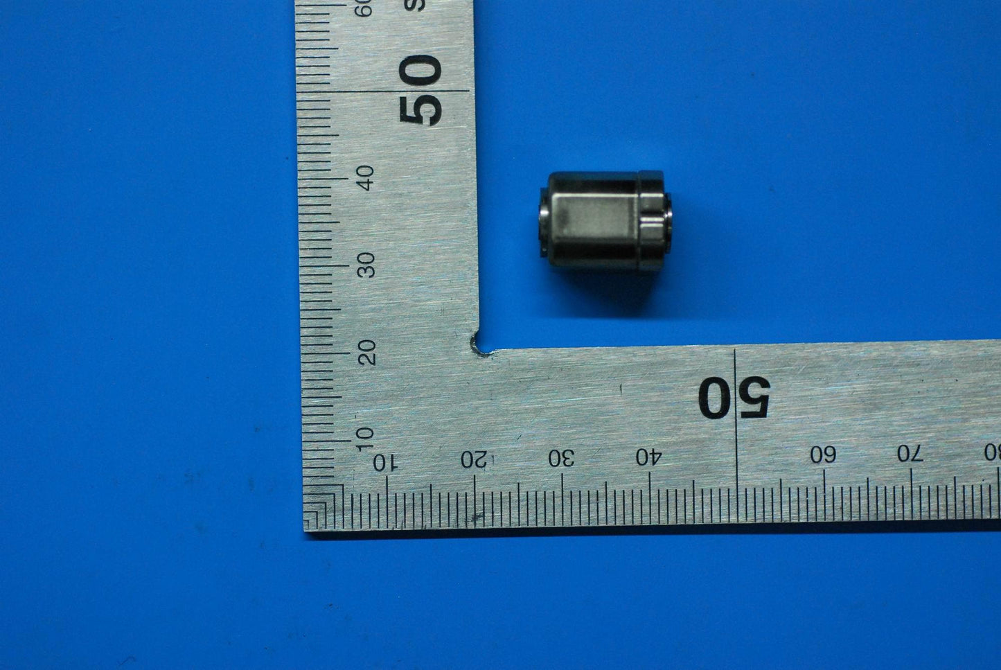 Lenovo Blade2-8 Revolving Shaft(Delin - 5SR9A6MXK6