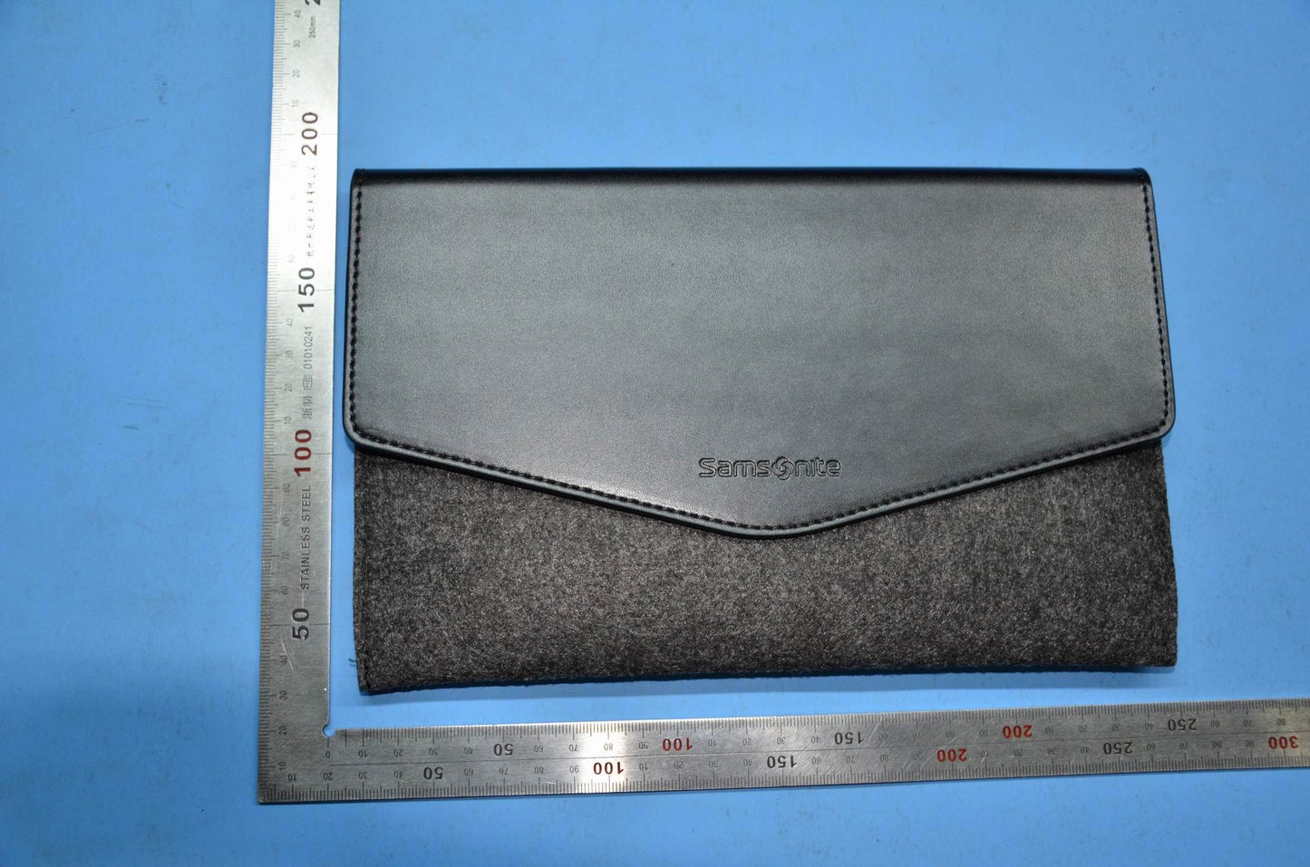 Lenovo A7-40 (A3500-Fl) Samsonite Sle - SG39A6N4GF