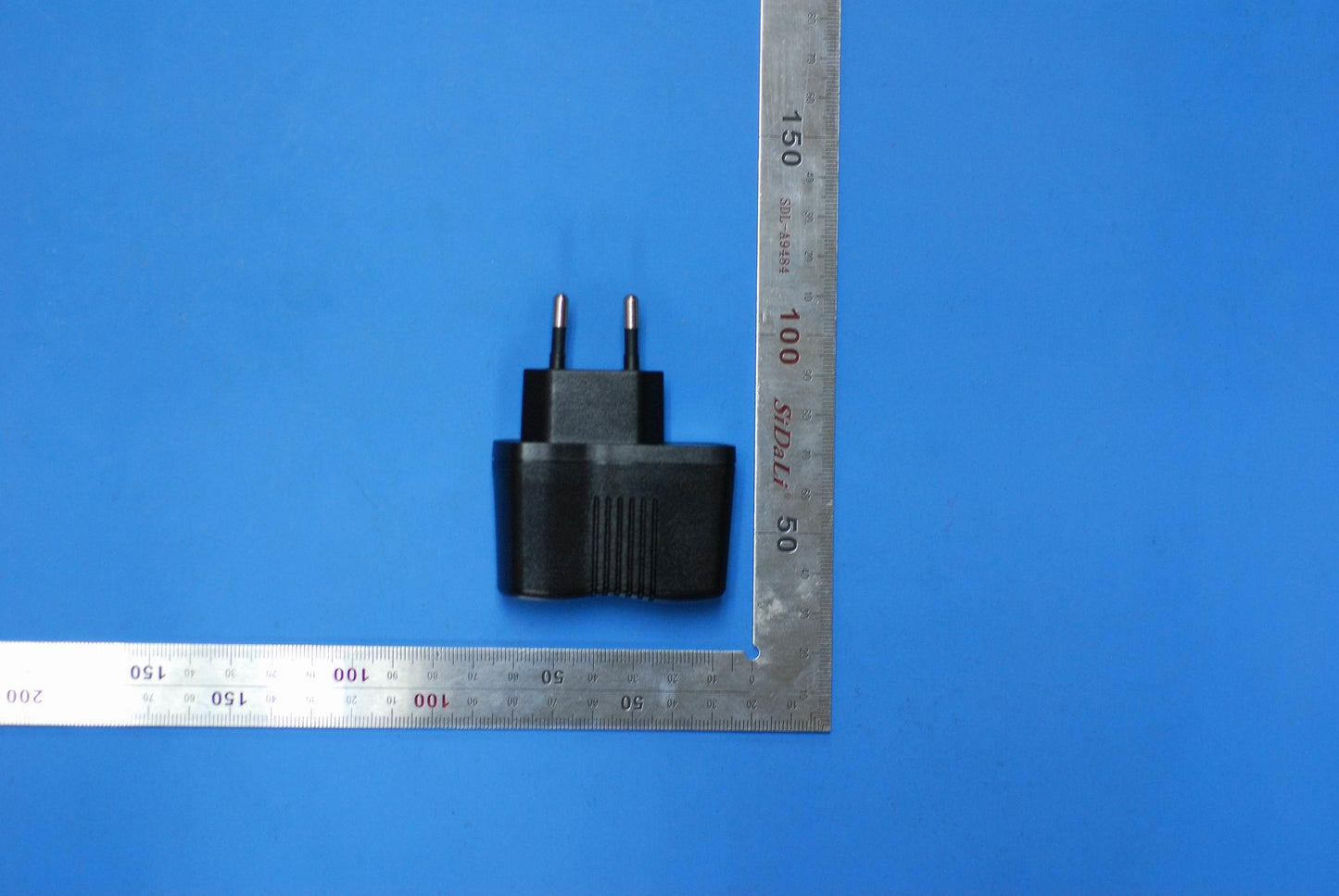 Lenovo Charger And*C-P28 5V/1Ainblack - 5O29A11857