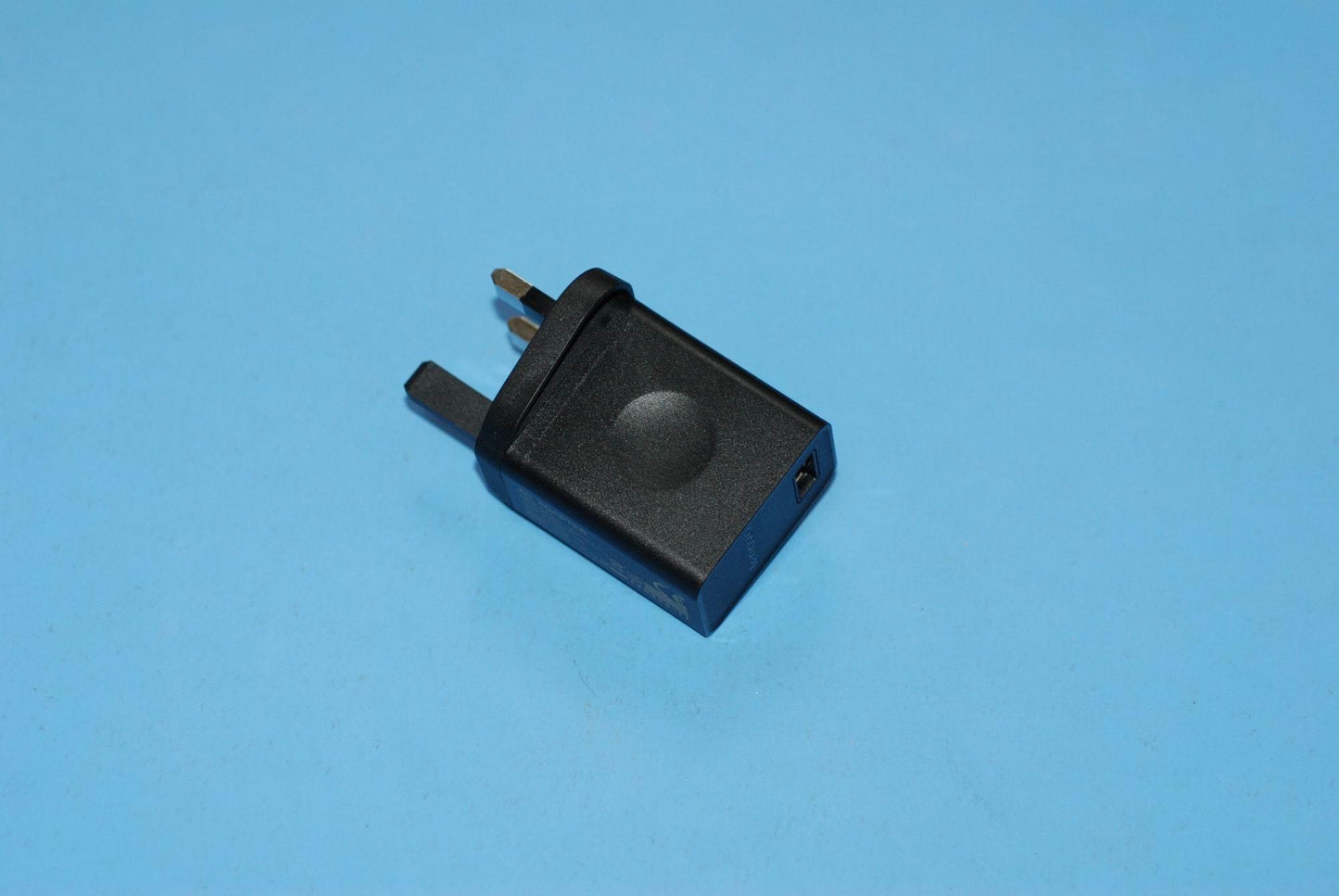 Lenovo Charger And*C-P37 5.2V* And2A - SA19A6N0T3
