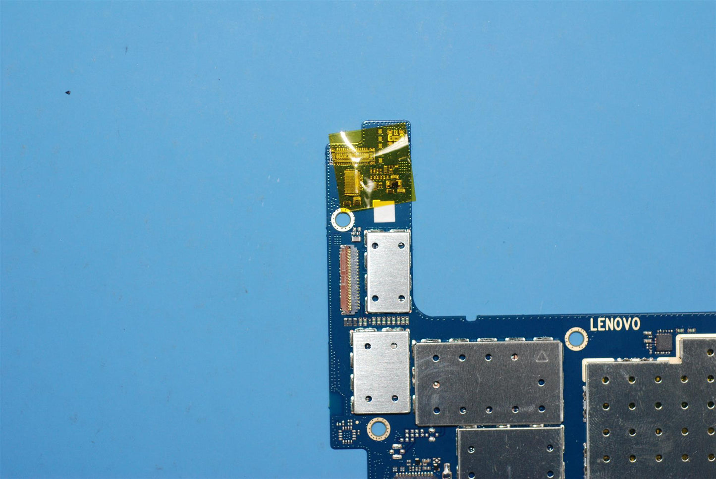 Lenovo B8080 Row Wifi 32Gemmc Mb Gol - 5B29A6MWFS