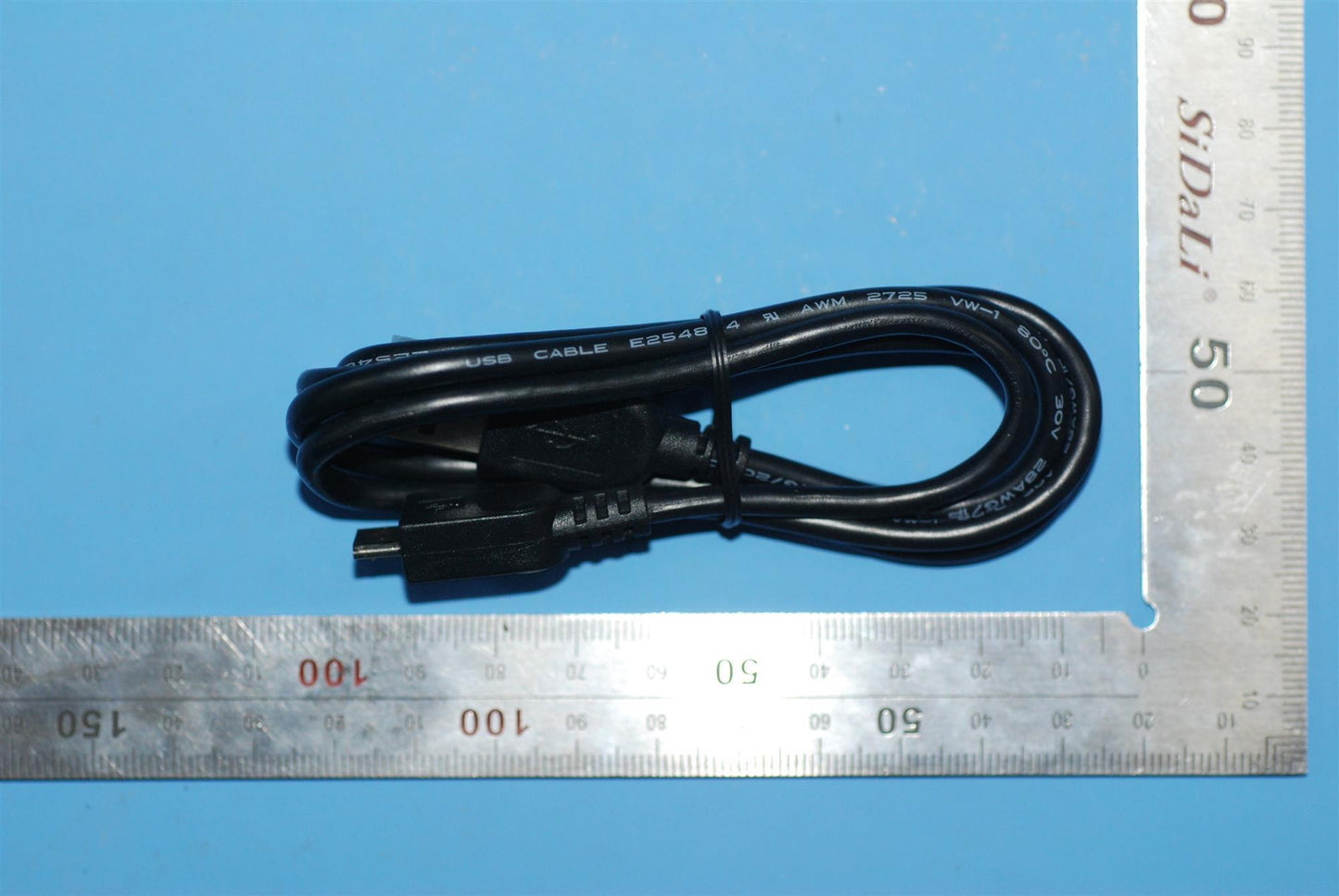 Lenovo Usb Cable And*Cd-17 Micro/1A B - 5O29A11836