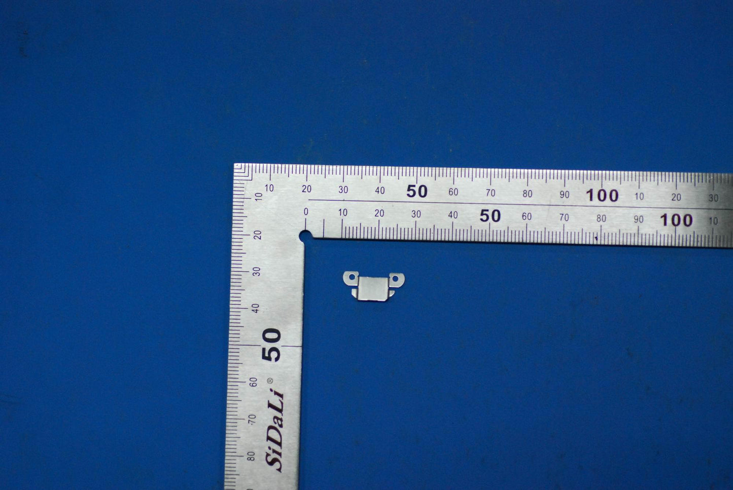 Lenovo A7-30 Batt Con Frame And*Hq209 - 5M88C00410