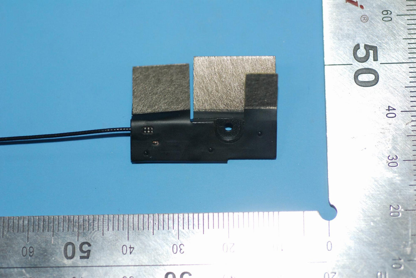 Lenovo 5A39A466YQ Blade 10 Fhd Wifi Antenna Ass