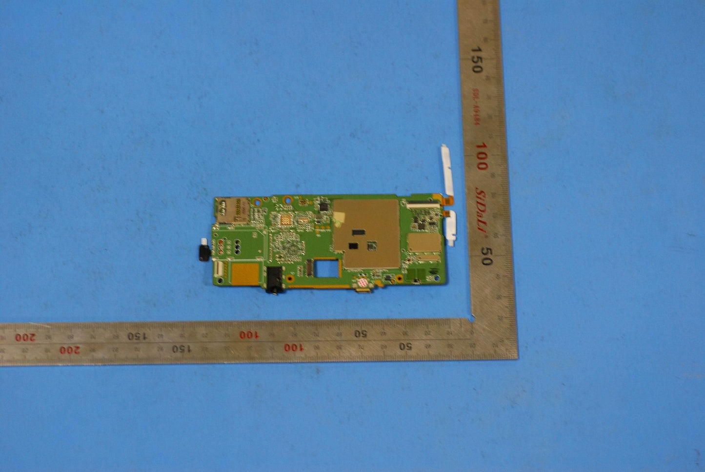 Lenovo A3500 Everypad Mb And*67100440 - 5B29A6MY4S