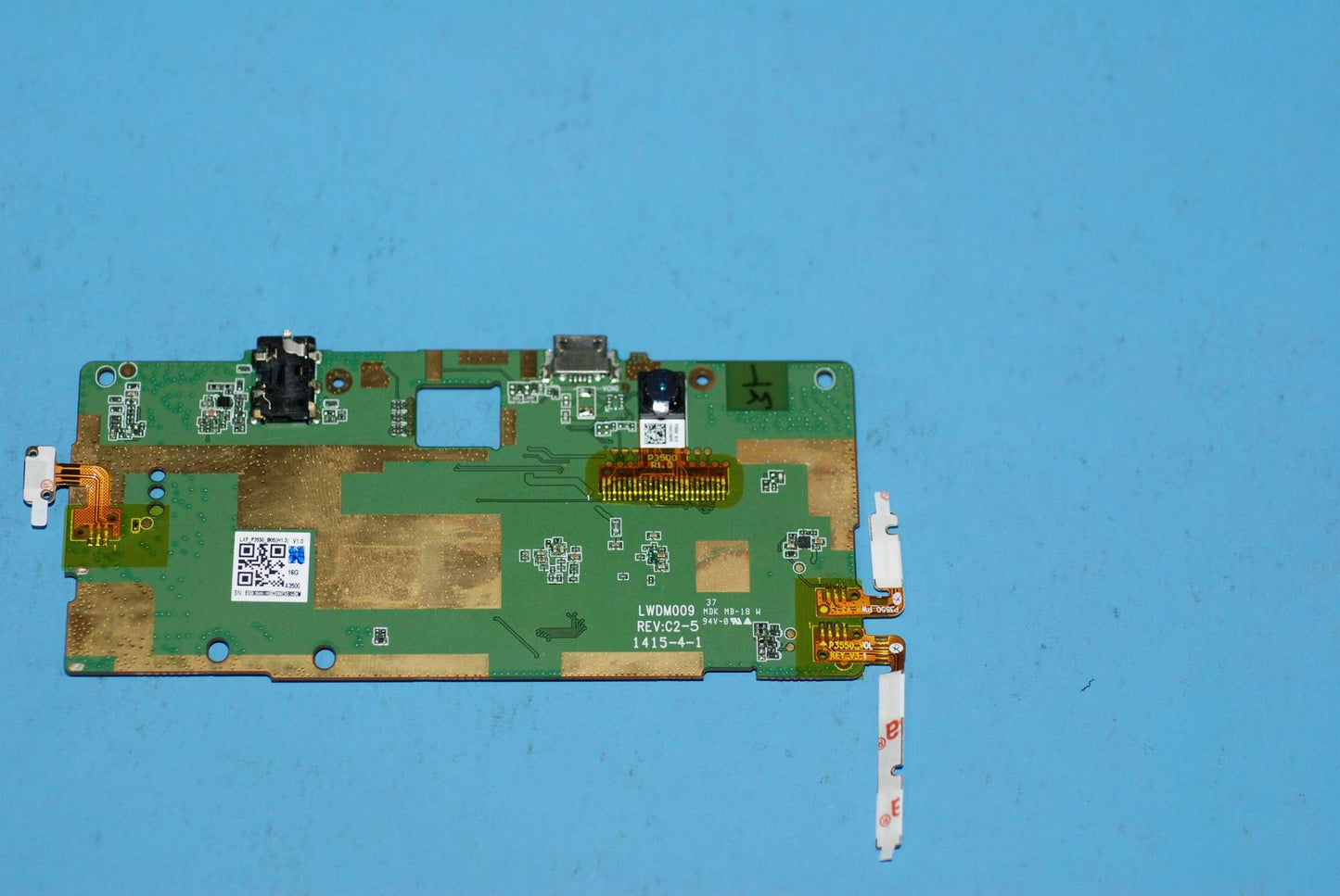 Lenovo A3500 Everypad Mb And*67100440 - 5B29A6MY4S