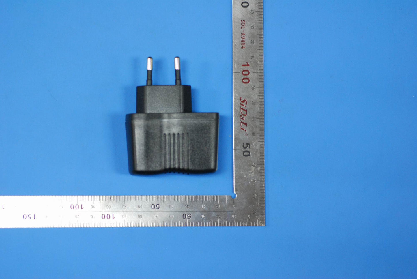 Lenovo Charger And*C-P28 5V/1Ainblack - 5O29A11857