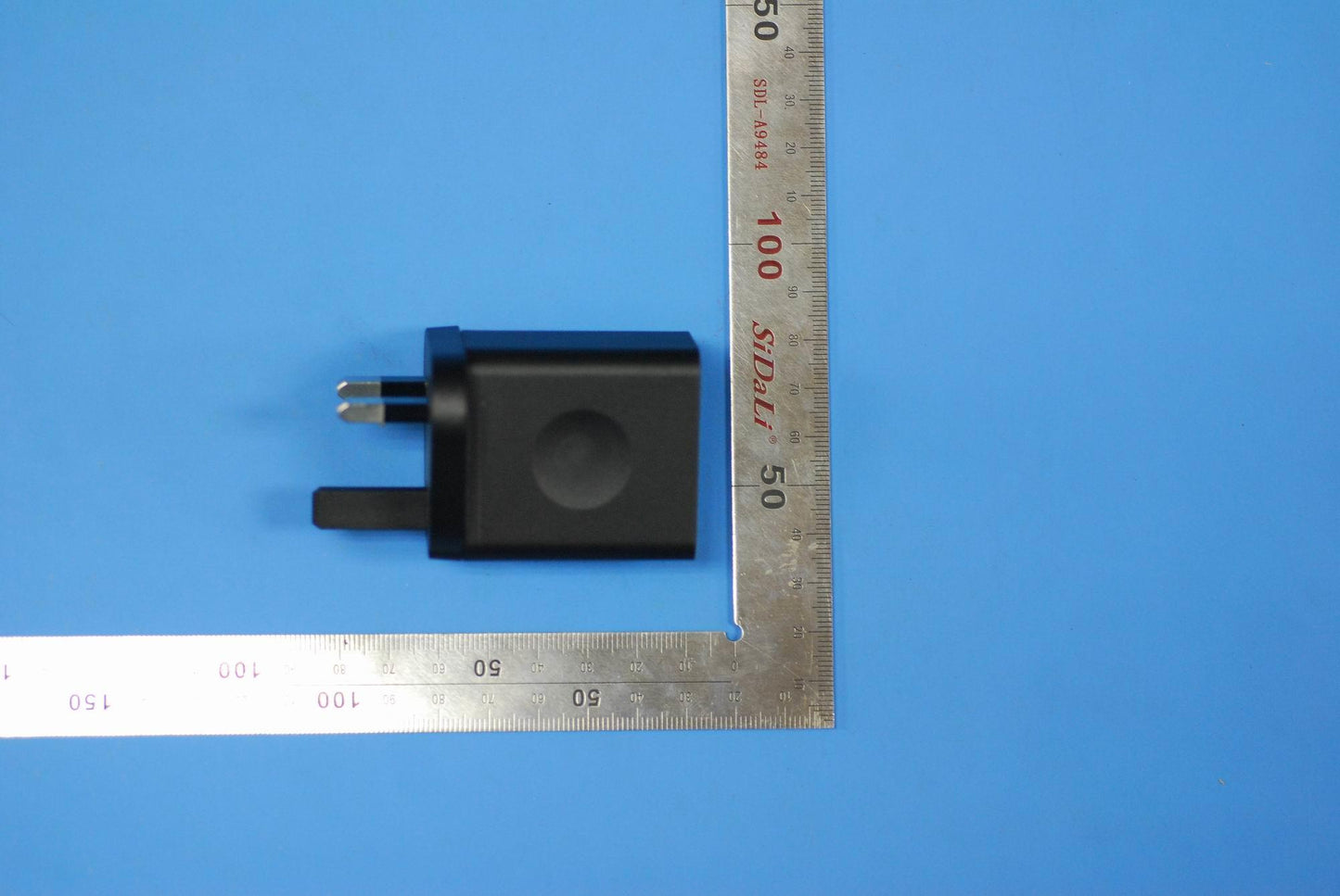 Lenovo Charger And*C-P37 5.2V* And2A - SA19A6N0T3