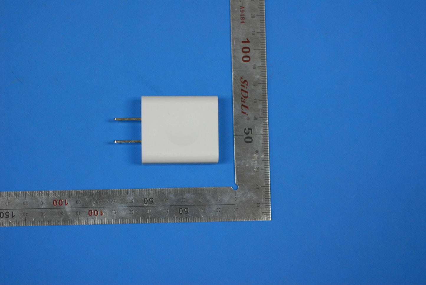 Lenovo Charger And*C-P62 5V* And1.5A - SA19A6N0TE