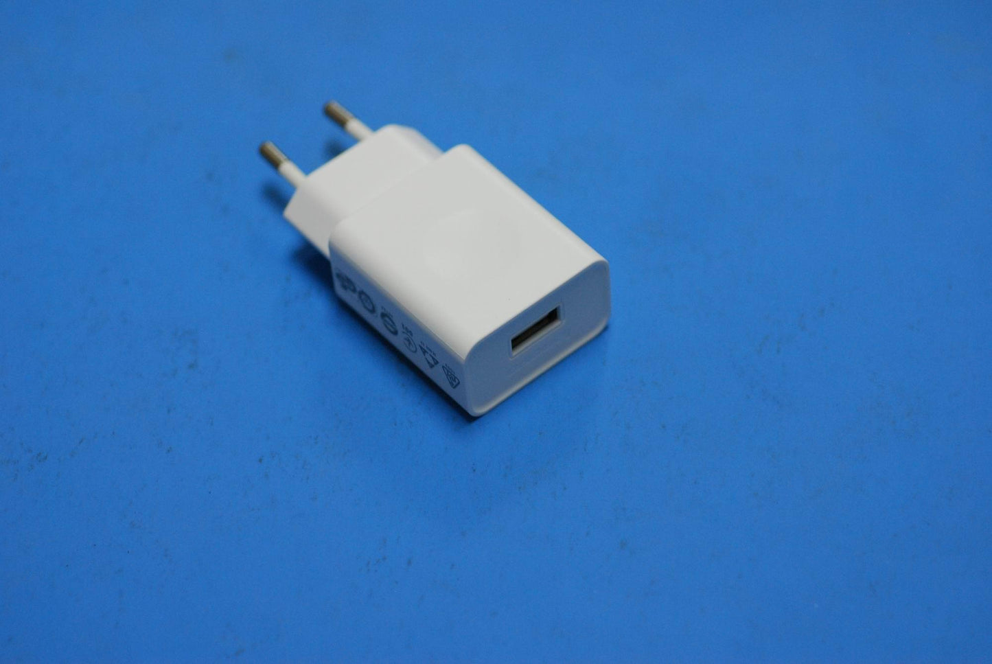 Lenovo Charger And*5V* And1A Eu White - 5A19A464MB