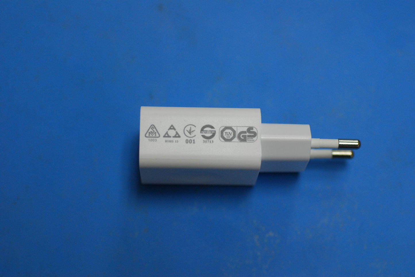 Lenovo Charger And*5V* And1A Eu White - 5A19A464MB