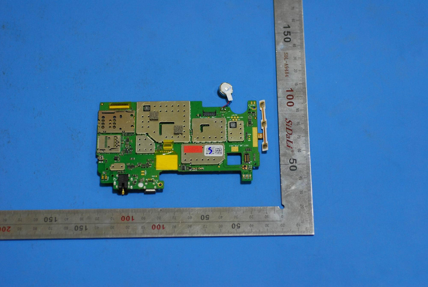 Lenovo A3300-Hv Mb+8G And*Hq316004900 - 5B29A6N2ED