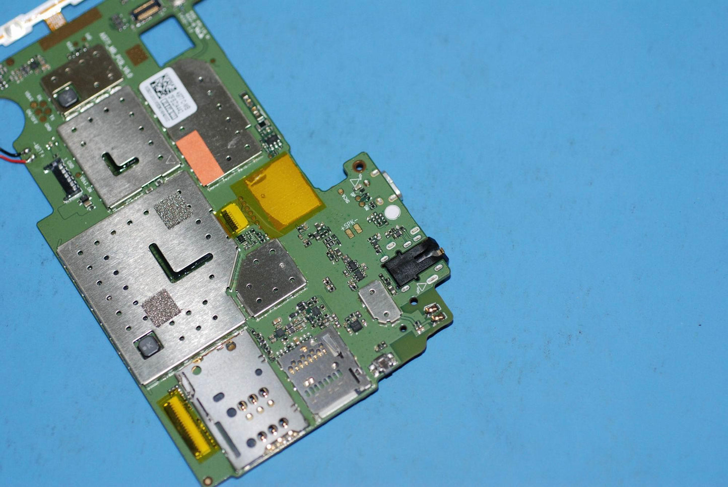 Lenovo A3300 Row Wcdma+8G Mb And*Hq31 - 5B29A6N3TR