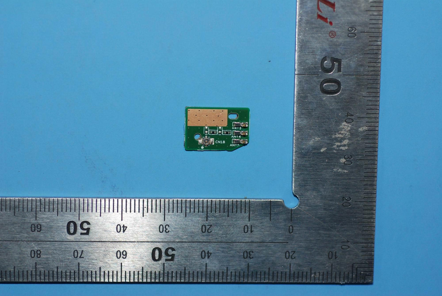 Lenovo S8-50 Ant Board Assy-L And*112 - 5P69A6N41U