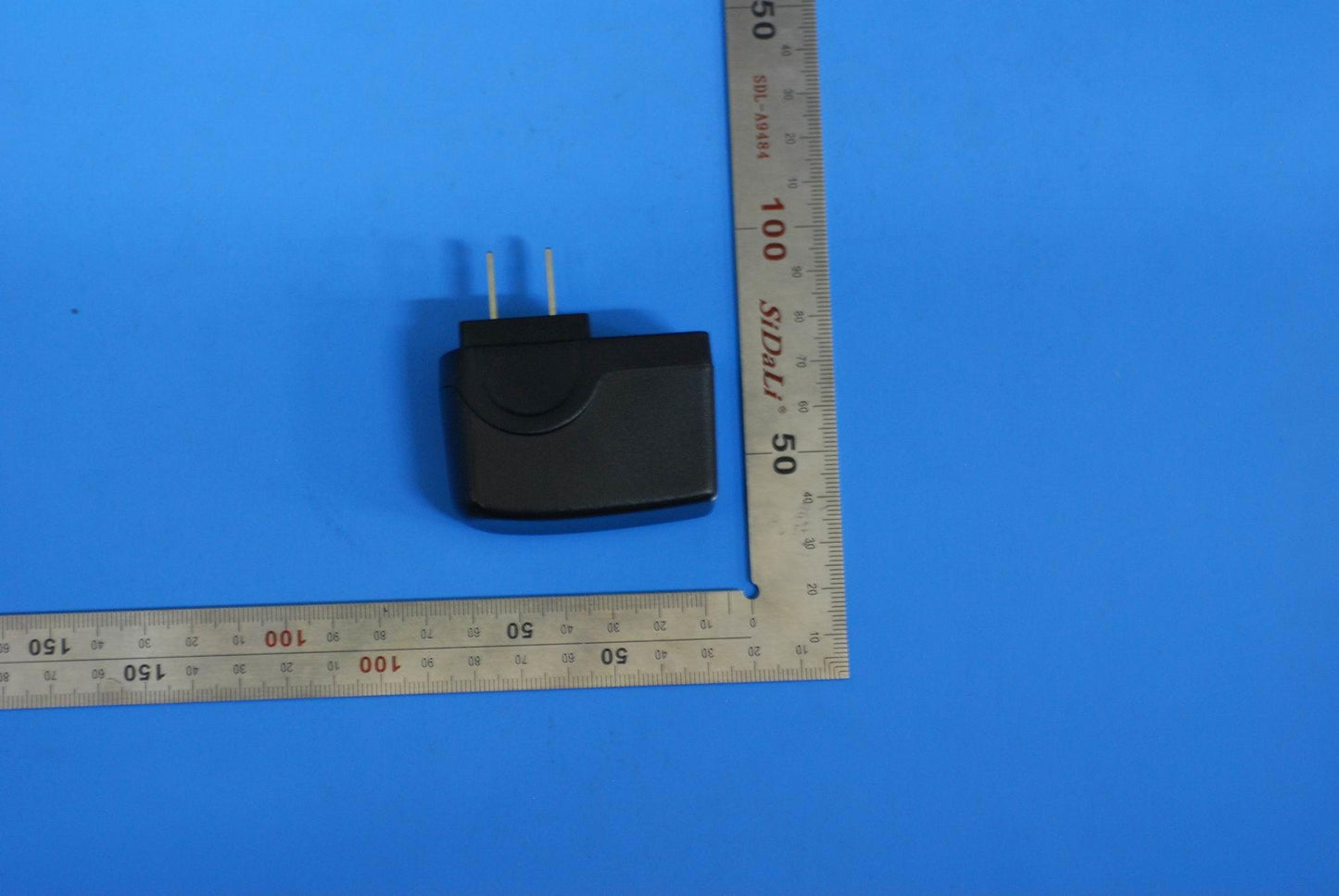 Lenovo Charger And*C-P33 5V/700Mablac - SO29A11942
