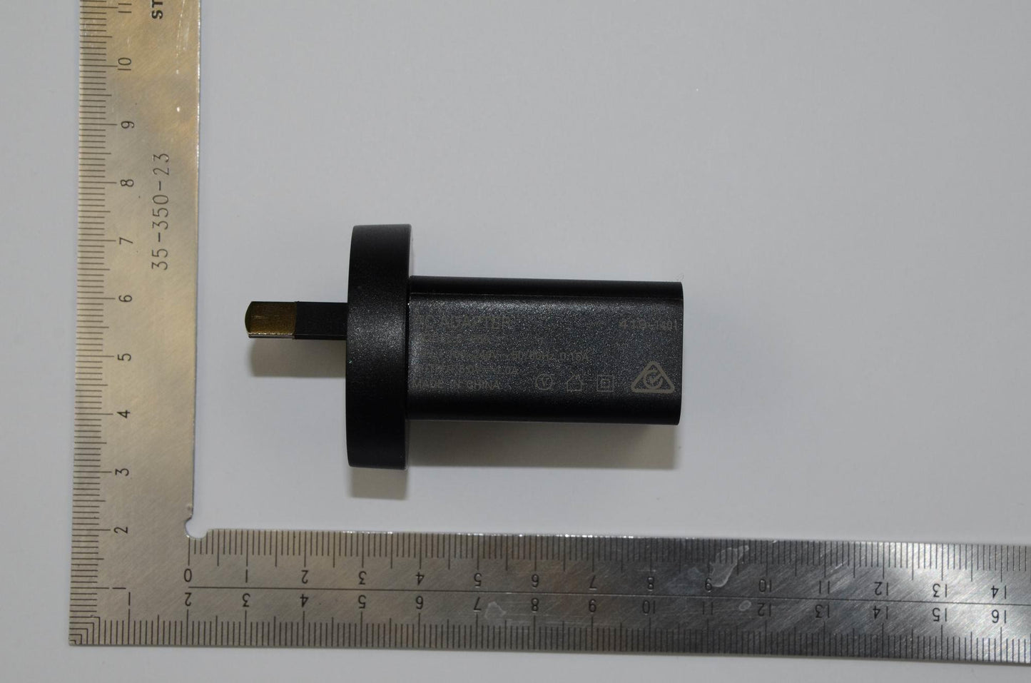 Lenovo Adapter And*5V* And1A Au Black - 5A19A464M7