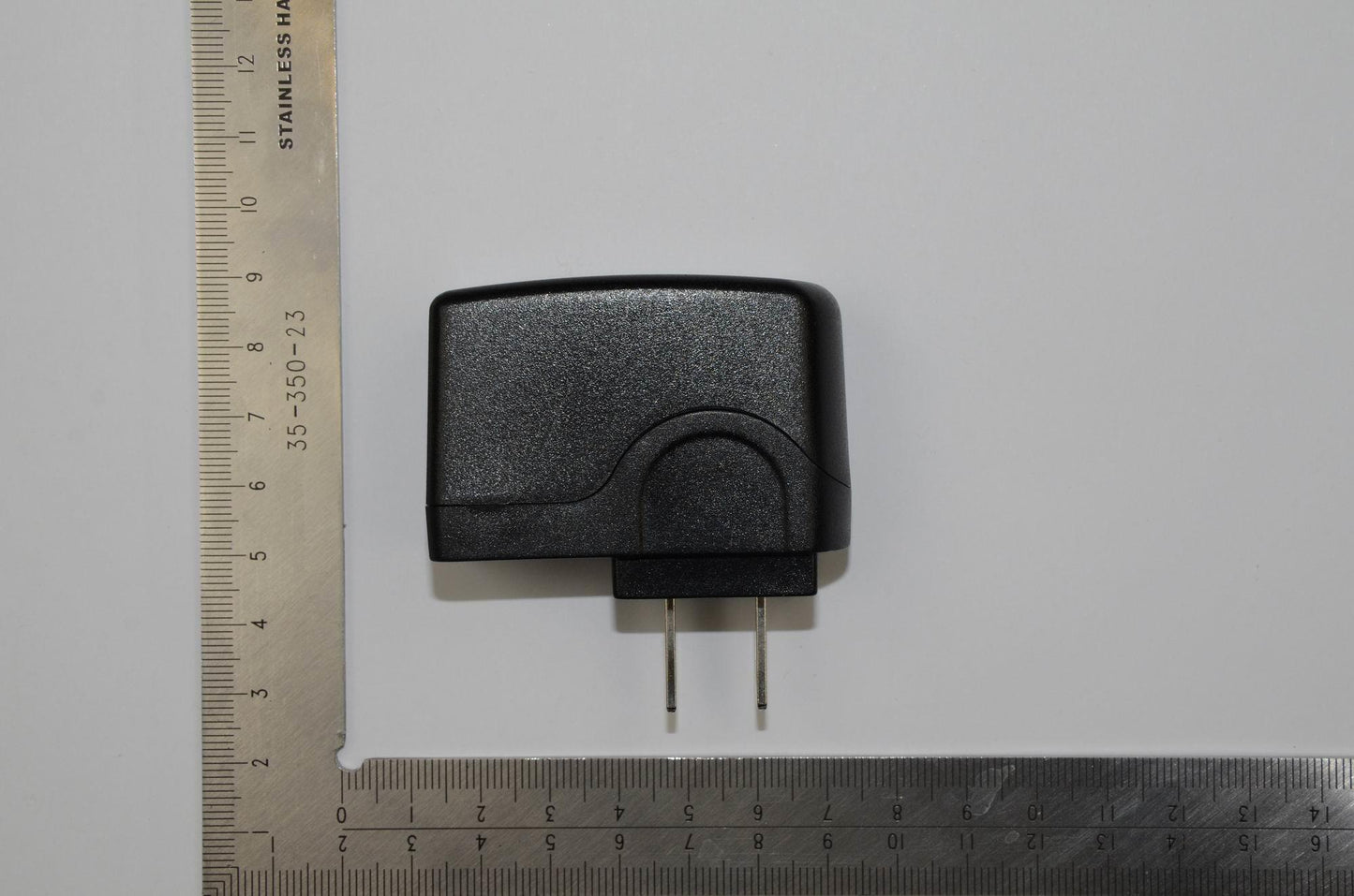 Lenovo Charger And*C-P34 5V/1Ablackus - SO29A11943