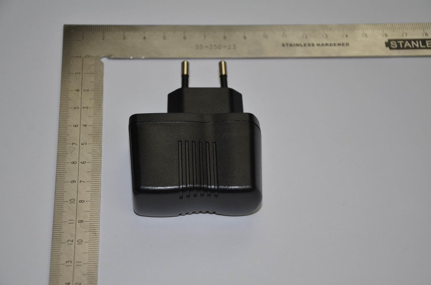 Lenovo Charger And*C-P40 5V/1A Black - SO29A43502