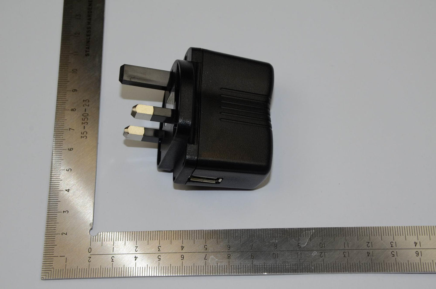 Lenovo Charger And*C-P42 5V/1A Black - SO29A43504