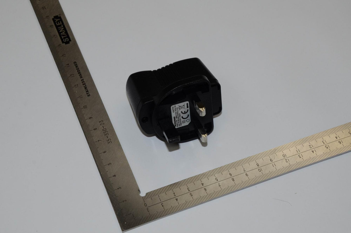 Lenovo Charger And*C-P43 5V/700Ma Gb - SO29A43505